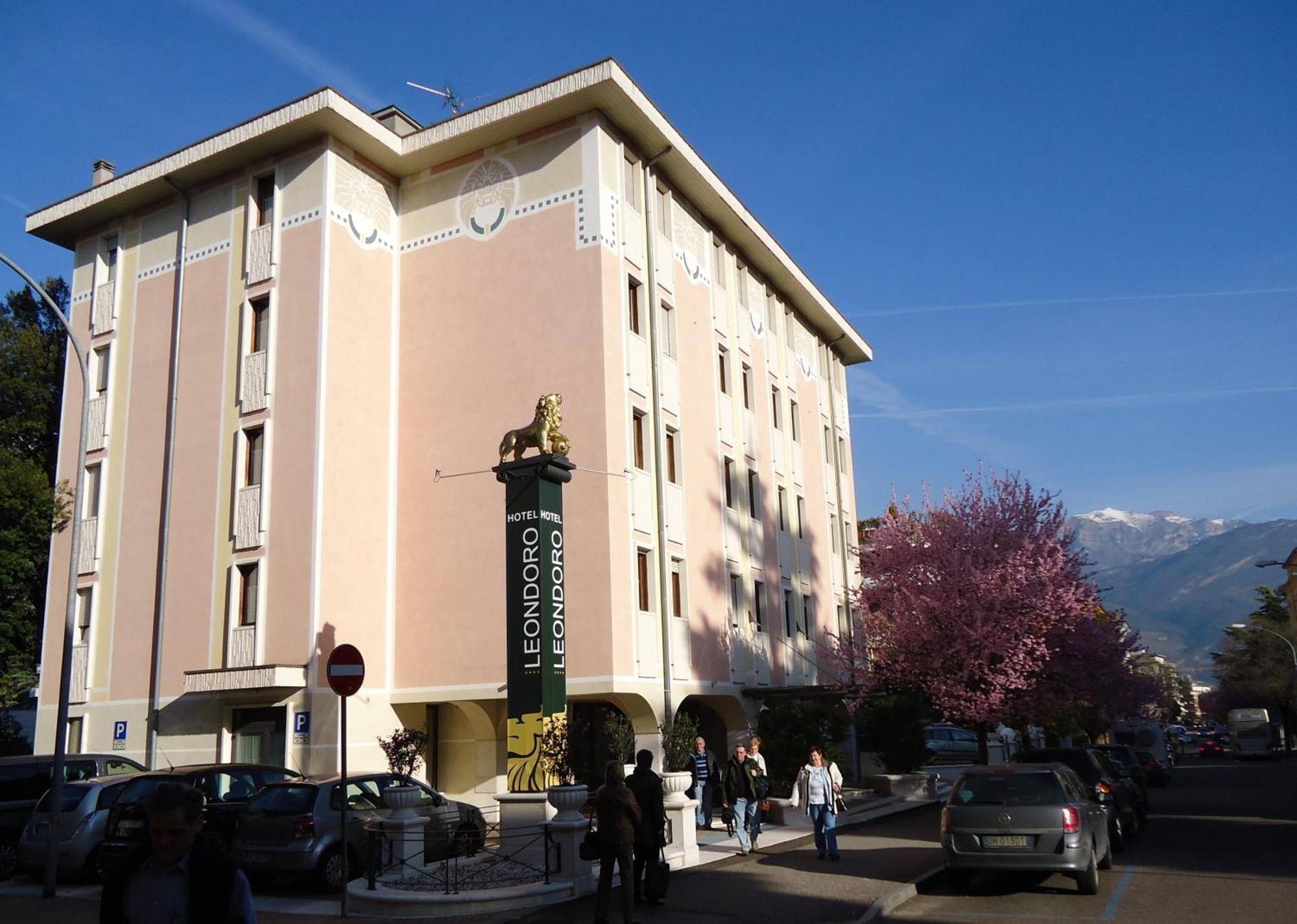 Hotel Leon D'Oro 로베레토 외부 사진