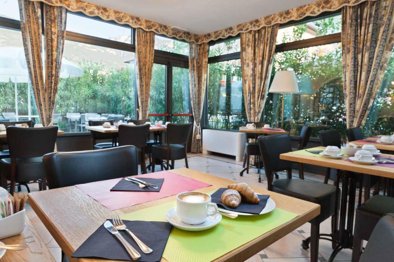 Hotel Leon D'Oro 로베레토 외부 사진