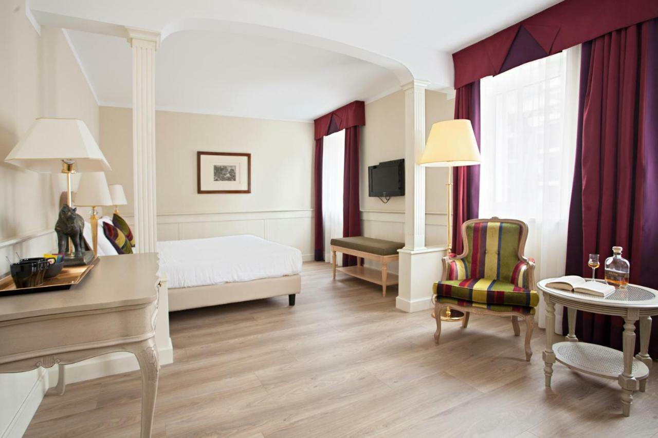 Hotel Leon D'Oro 로베레토 외부 사진