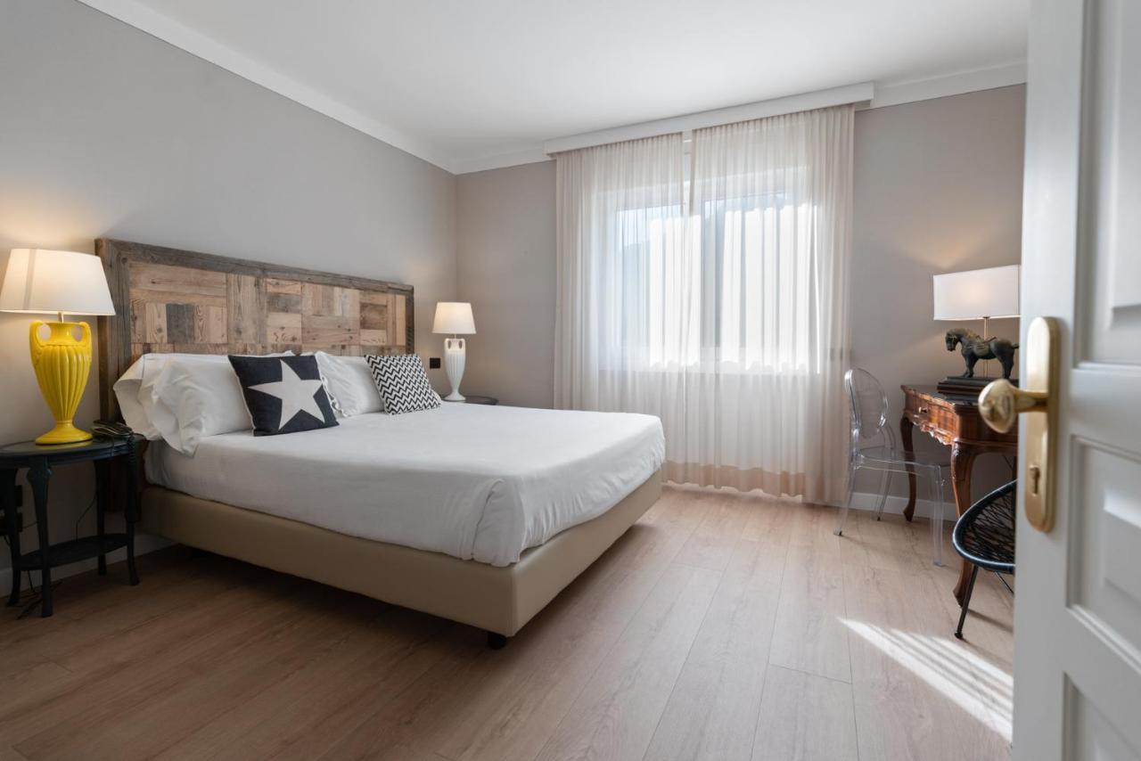 Hotel Leon D'Oro 로베레토 외부 사진